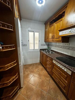 Piso en alquiler en Peñamefecit - Avda Barcelona en Jaén