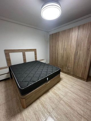 Piso en alquiler en Peñamefecit - Avda Barcelona en Jaén