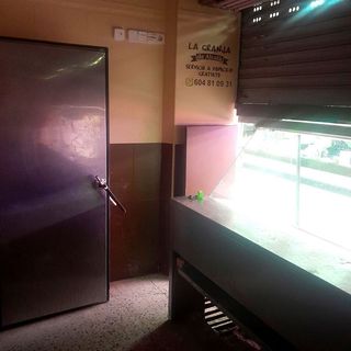 Local comercial en alquiler en Reyes Católicos en Alcalá de Henares