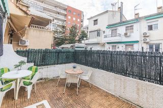 Casa adosada en venta en Centro en Santa Pola