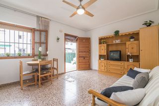 Casa adosada en venta en Centro en Santa Pola