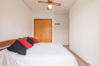 Casa adosada en venta en Centro en Santa Pola