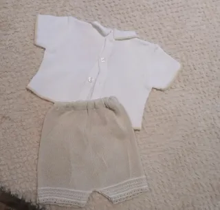 Conjunto bebé punto blanco y beige 1 mes