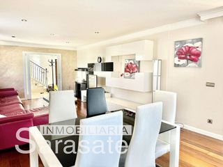 Chalet en venta en Estella/Lizarra