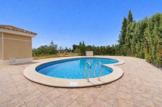 Chalet en venta en Novelda