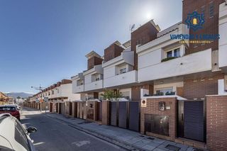 Casa adosada en venta en Casco Histórico en Churriana de la Vega
