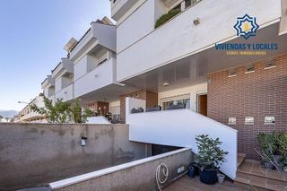 Casa adosada en venta en Casco Histórico en Churriana de la Vega