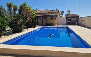 Chalet en venta en Catral