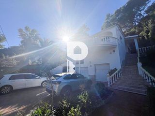 Chalet en venta en Torrelles de Llobregat