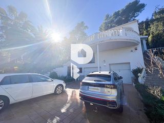 Chalet en venta en Torrelles de Llobregat