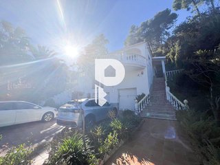 Chalet en venta en Torrelles de Llobregat