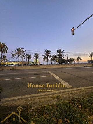 Casa adosada en venta en L'Havana en Mataró