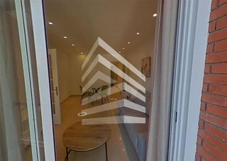 Piso en venta en El Camp de l'Arpa del Clot en Barcelona