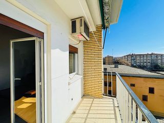 Piso en venta en Arrabal en Zaragoza