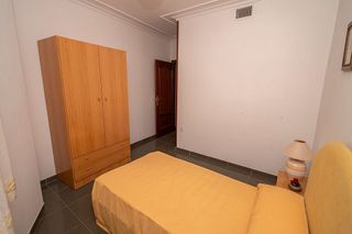 Piso en venta en Linares