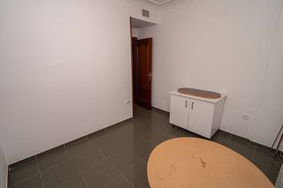 Piso en venta en Linares