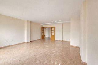 Piso en venta en Parc Central en Torrent