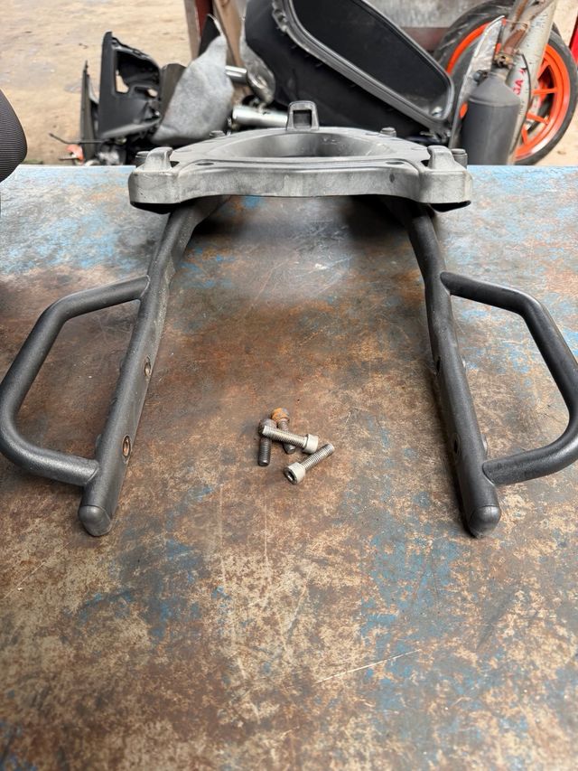 Soporte Maleta Givi Yamaha MT-03 (08)