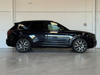 Volkswagen Touareg R 3.0 V6 TSI Tip 4M