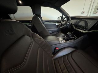 Volkswagen Touareg R 3.0 V6 TSI Tip 4M