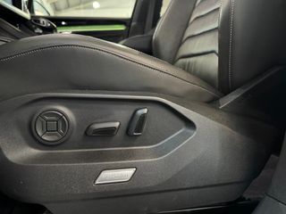 Volkswagen Touareg R 3.0 V6 TSI Tip 4M