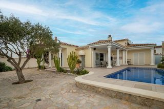 Casa en venta en Empuriabrava en Castelló d´Empúries