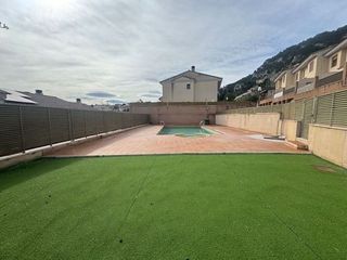 Casa adosada en venta en Alcoy/Alcoi