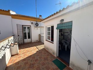 Casa adosada en venta en Pilas