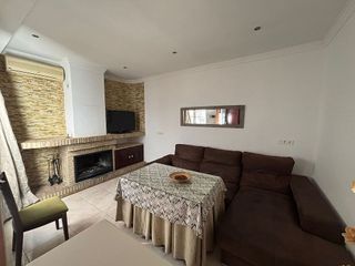 Casa adosada en venta en Pilas