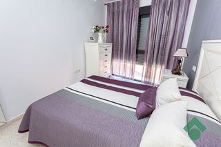 Chalet en venta en La Granja-La Colina-Los Pastores en Algeciras