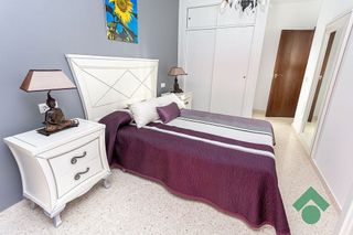 Chalet en venta en La Granja-La Colina-Los Pastores en Algeciras