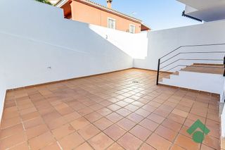 Chalet en venta en La Granja-La Colina-Los Pastores en Algeciras