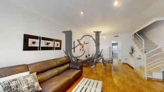 Casa adosada en venta en Silla