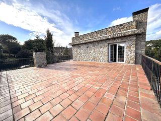 Chalet en venta en Cerro de Alarcón - Puente La Sierra - Mirador del Romero en Valdemorillo