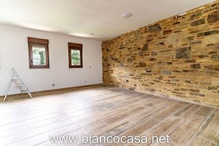 Chalet en venta en Vimianzo