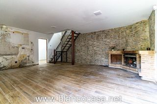 Chalet en venta en Vimianzo