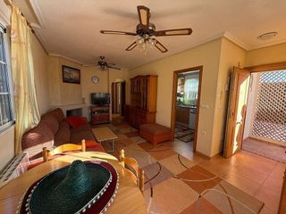 Chalet en venta en Urbanizaciones en Guardamar del Segura