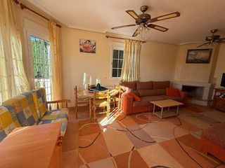 Chalet en venta en Urbanizaciones en Guardamar del Segura