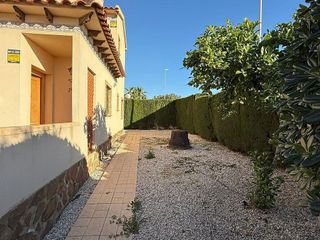 Chalet en venta en Urbanizaciones en Guardamar del Segura