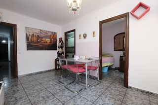 Piso en venta en La Prosperitat en Barcelona