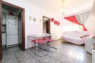 Piso en venta en La Prosperitat en Barcelona