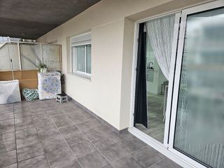 Piso en venta en Gran Via del Mar-Zona Universitaria en Castelldefels