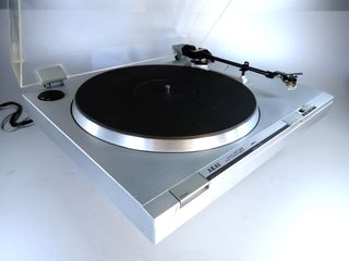 Akai giradischi AP D2 / Year 1980