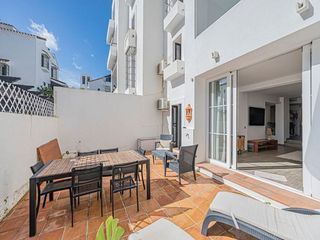 Piso en venta en Elviria en Marbella
