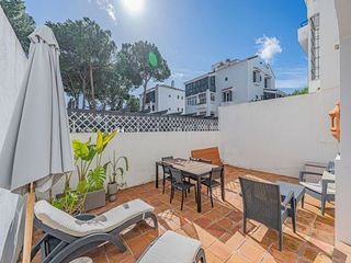 Piso en venta en Elviria en Marbella