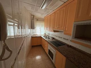 Piso en venta en Santa Rosa - Valdeolleros en Córdoba