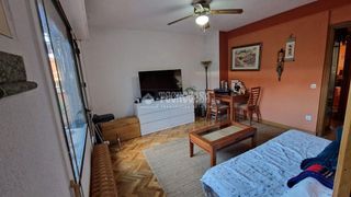 Ático en venta en Valdeacederas en Madrid