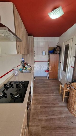 Ático en venta en Valdeacederas en Madrid