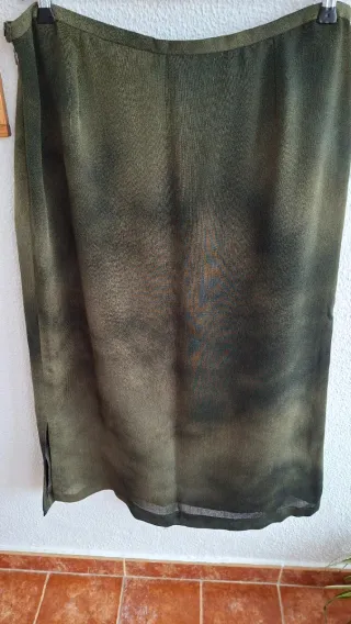 Conjunto falda y jersey verde y marrón