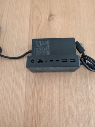 Microsoft Surface Dock 2 - 199W (Modelo 1931/1917)